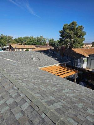 Arias Roofing Corp