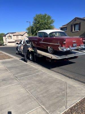 Linzy's Towing & Auto Transport