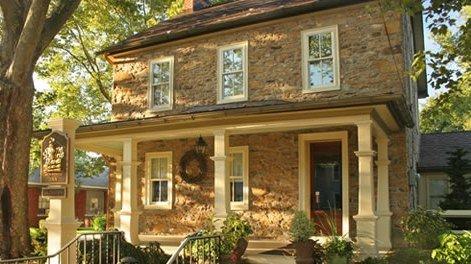 Crest Custom Painting