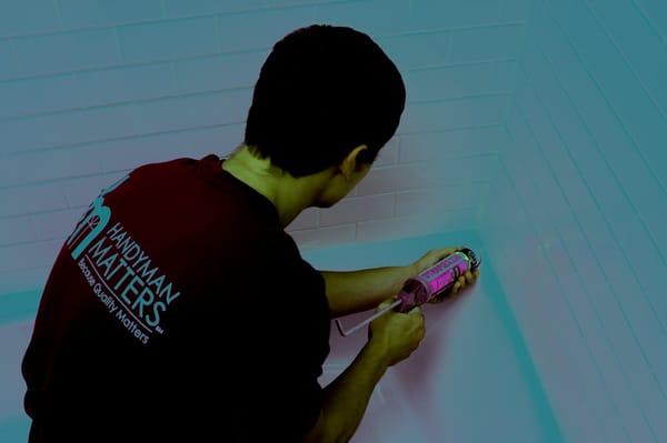 Handyman Bathroom Caulking, Bath Grout Sealing, Bathroom Rot Repairs