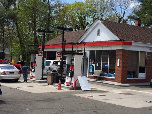 Best full service gas station in southern Westchester.