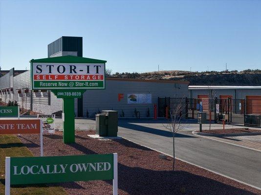 Main entrance to facility and sign along Federal Way.