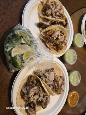 Pollo, pork ribs. So tasty and juicy