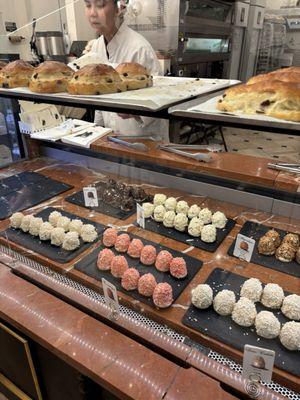 Aux Merveilleux De Fred