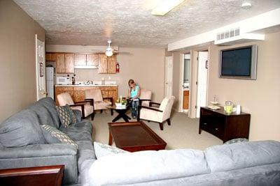 Autumn Winds-West Winds Apts