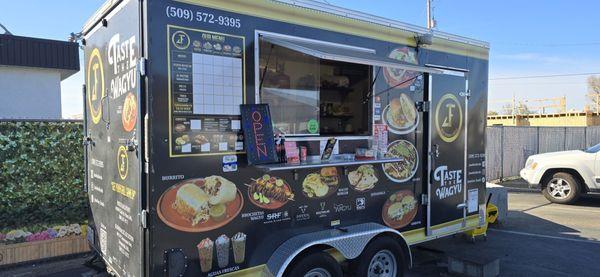 Juanitos Prime Meats