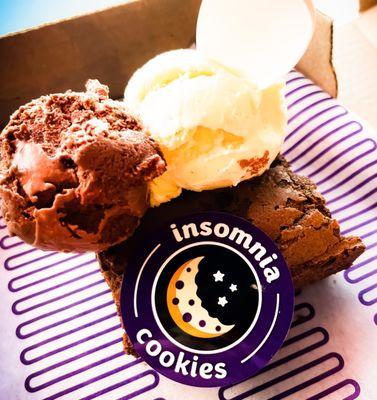 Insomnia Cookies