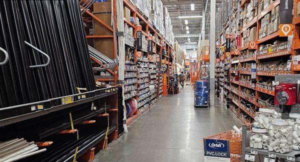 big store with no one to help.