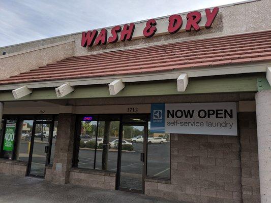 Wash & Dry Laundromat