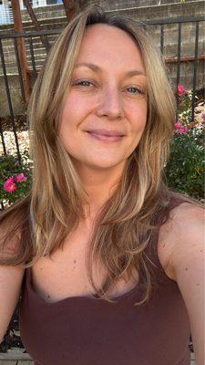 roots touch up and highlights