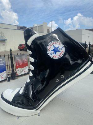 Chuck Taylor statue