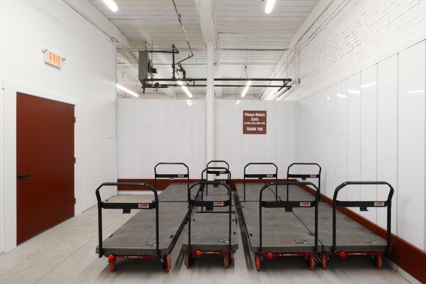 Free use of carts to move your items