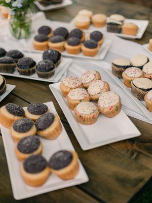 We served fox and fawn cupcakes at our wedding and everyone raved about them!