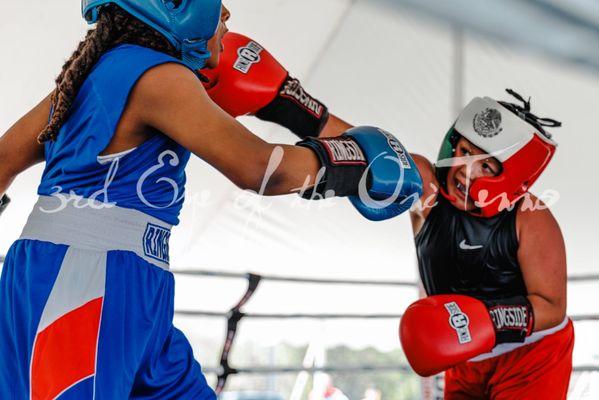 Angel with that (2) right hand!