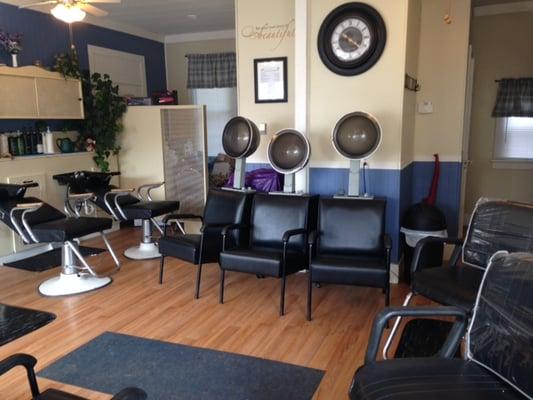 Country Charm Beauty Salon
