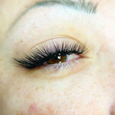 L Curl Lash extensions