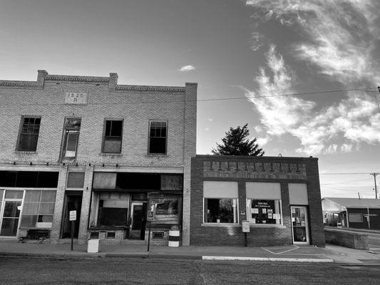 Opposite view of the restaurant.