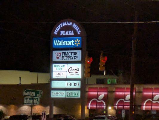 Huffman Mill Plaza, Burlington