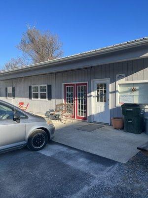 Cuttin Up Hair Salon