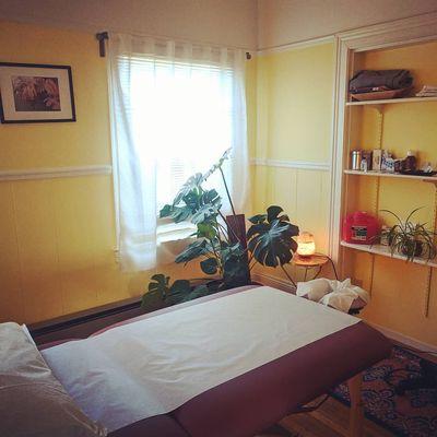 Andrea Lazarin Acupuncture