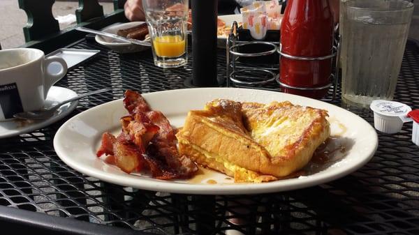 French toast, bacon, & cappuccino