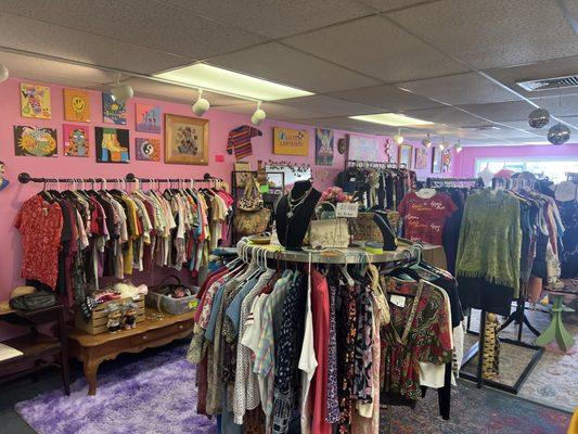 Lily's Labyrinth Vintage Shop