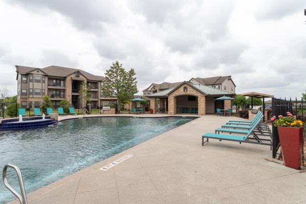 The Waterford at Summer Park