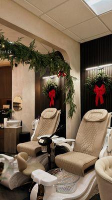 Comfortable Pedicure Chair with massage and Cozy Contemporary Christmas design