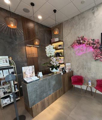 ColorMaster | Protein Keratin Smoothing Treatment | Haircut & Blowout | Hair Extensions