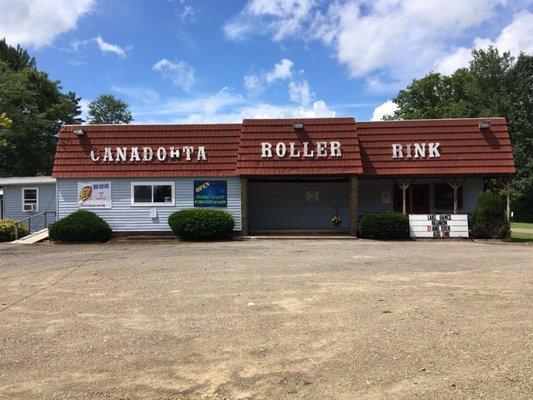 Canadohta Lake Roller Rink