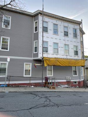 Latinos Siding & Construction