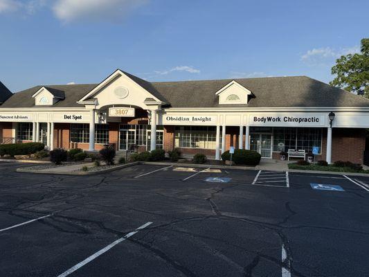 3807 Brecksville Road suite 3. Pelvic floor physical therapy and functional medicine. Calm and customized support for women.