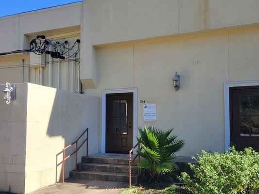 Front entrance to Airrosti Nacogdoches