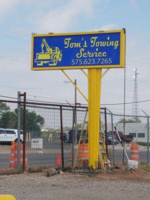 Toms Towing Service