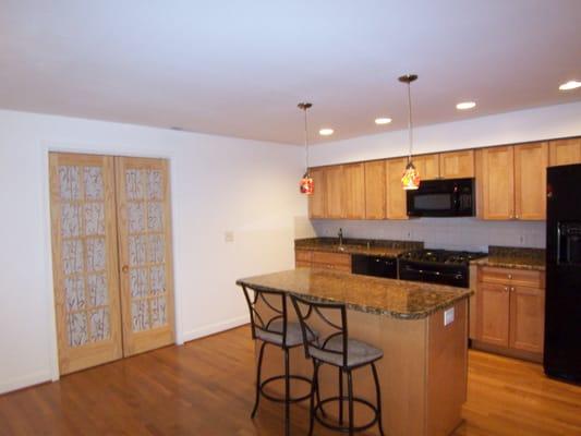 SOLD Large renovated studio with sleeping nook in Bethesda - $189,500