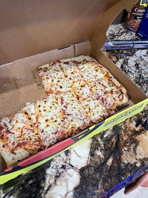 What I got, no ranch, no pepperoni.