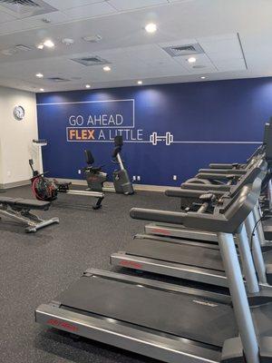 Holiday Inn Express & Suites Valencia-Santa Clarita, An IHG Hotel