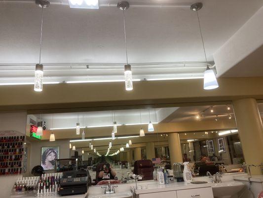 Mario's Beauty Salon