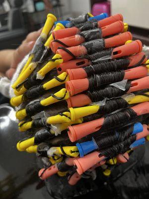 Risos permanentes para caballeros y damitas en Crisstel Beauty salón ubicados en 19 51 n Pulaski Chicago Illinois te esperamos #####