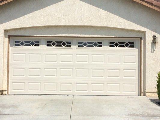 Long panel top, short panel bottoms. This finish looks very nice. The customer loved it. CHI almond.