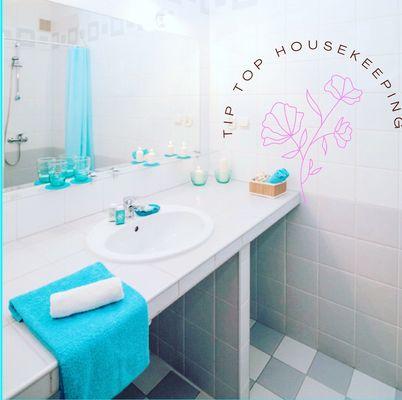 A beautiful bathroom cleaning.