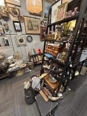 Nanni's Over The Fence Antiques