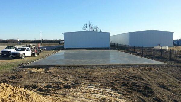 Larry Moore Concrete & Construction - Concrete foundation - Ellis County TX 972-227-4966