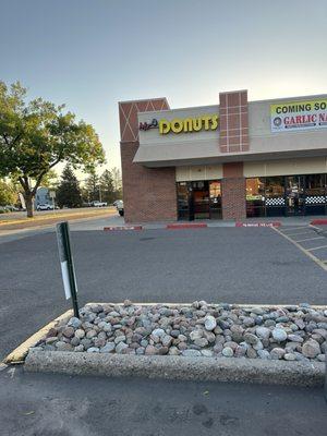 Mr. Donuts