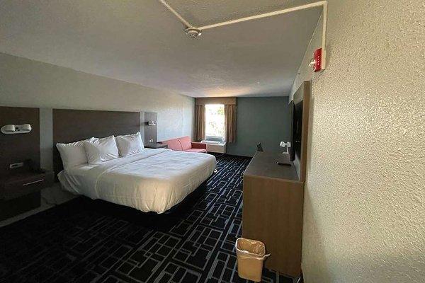 Baymont By Wyndham East Ridge / Chattanooga