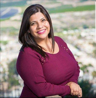 Let me help you buy or sell a home.