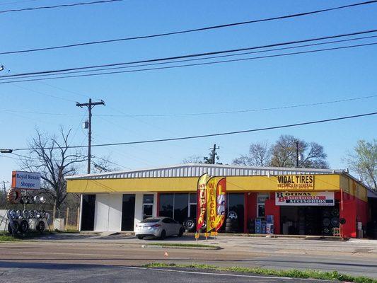 Vidal'S Tire Service