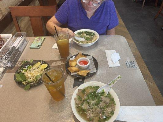 Beef brisket & chicken pho. Crab ragoons with Jasmine tea & peach tea. So flavorful!