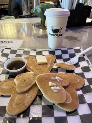 Pancakes & Dubai chocolate Latte