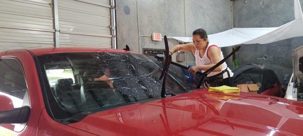Front windshield TINTING
.